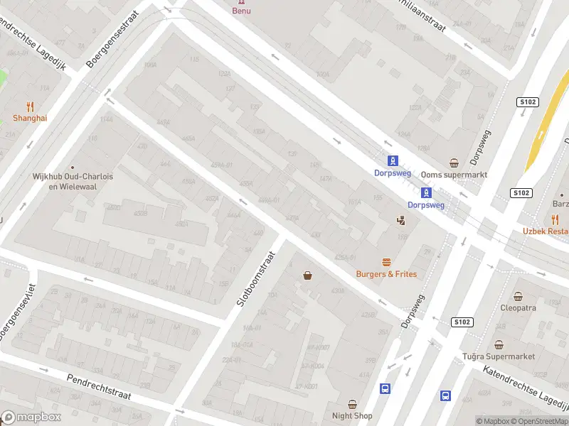 Ambulance met grote spoed naar de Katendrechtse Lagedijk in Rotterdam