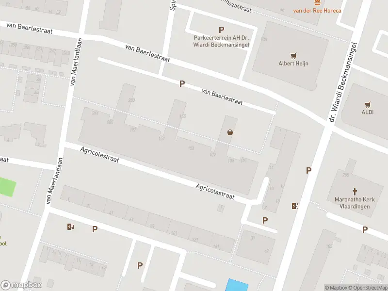 Ambulance met grote spoed naar de Van Baerlestraat in Vlaardingen