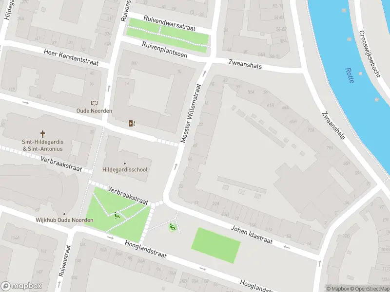 Ambulance met gepaste spoed naar de Meester Willemstraat in Rotterdam