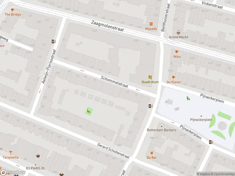 Ambulance met grote spoed naar de Schommelstraat in Rotterdam