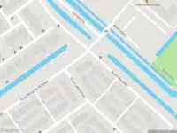 Ambulance met grote spoed naar de Graaf Willem de Rijkelaan in Leidschendam