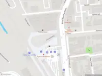 Ambulance met grote spoed naar de Stationsplein in Alphen aan den Rijn