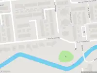 Brandweer met gepaste spoed naar de Staringhof in Hellevoetsluis