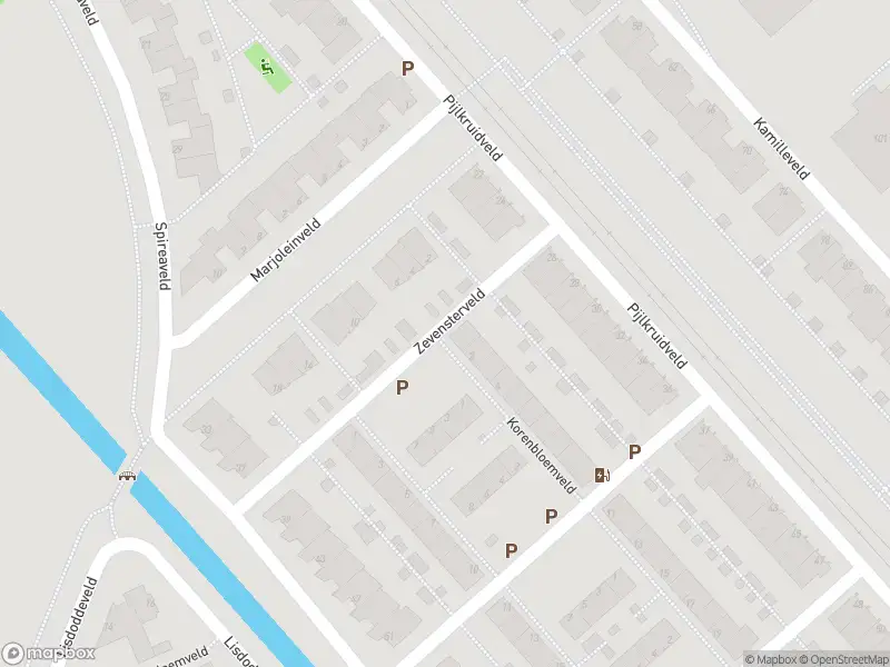 Ambulance met grote spoed naar de Zevensterveld in 's-Gravenhage