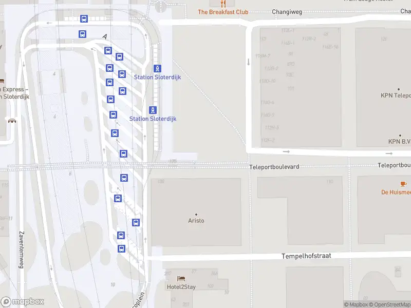 Brandweer met gepaste spoed naar de Teleportboulevard in Amsterdam vanwege een liftopsluiting