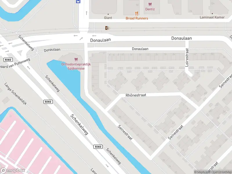 Ambulance met gepaste spoed naar de Seinestraat in Spijkenisse