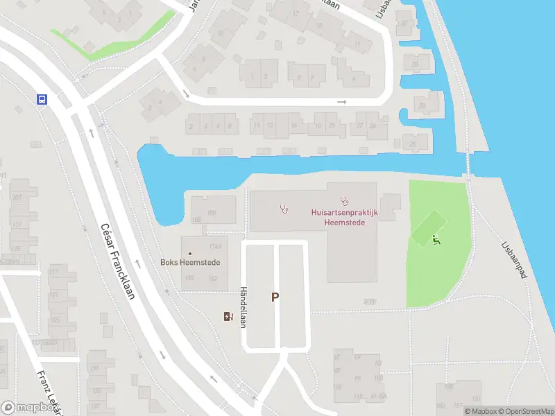 Ambulance met grote spoed naar de Händellaan in Heemstede