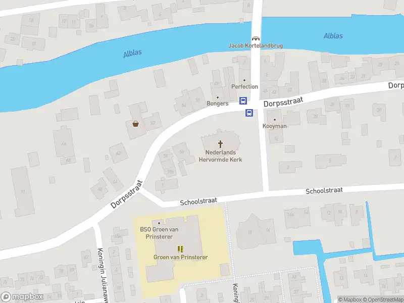 Ambulance met gepaste spoed naar de Dorpsstraat in Oud-Alblas