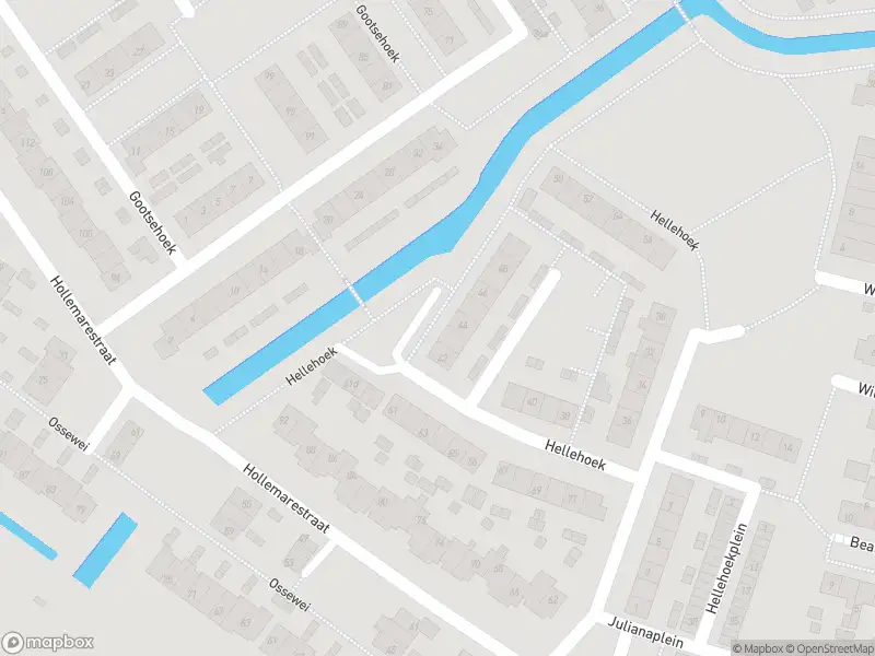 Ambulance met gepaste spoed naar de Hellehoekplein in Zwartewaal