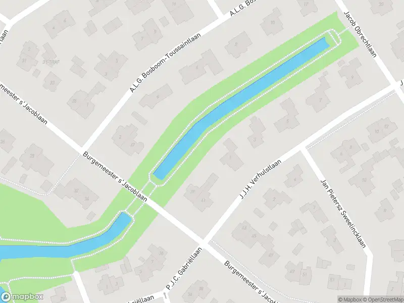 Brandweer met gepaste spoed naar de Jozef Israëlslaan in Bussum vanwege grote brand