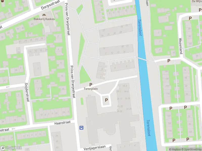 Ambulance met gepaste spoed naar de Torenplein in Wormer