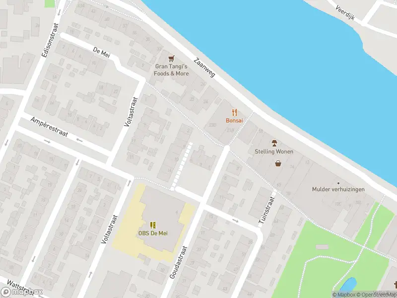 Ambulance met gepaste spoed naar de Jan Waalstraat in Wormerveer