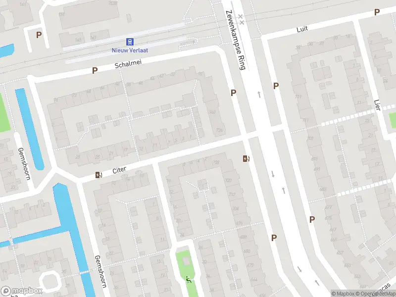 Ambulance met grote spoed naar de Citer in Rotterdam