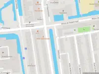 Ambulance met grote spoed naar de Statensingel in Gouda