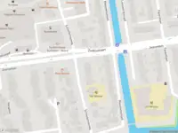 Ambulance met gepaste spoed naar de Schiedamseweg in Schiedam