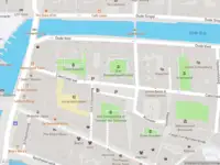 Ambulance met gepaste spoed naar de Elisabeth Gasthuishof in Leiden