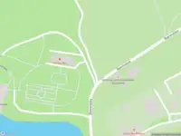 Brandweer met gepaste spoed naar de Rosendael in Rozendaal vanwege waarnemen gaslucht