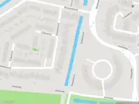 Brandweer met gepaste spoed naar de Kasteeldreef in Oosterhout vanwege een buitenbrand