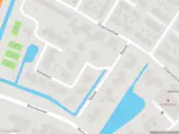 Brandweer met gepaste spoed naar de Rijskadeveld in Meerkerk