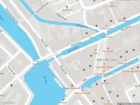 Ambulance met gepaste spoed naar de Veerstraat in Maassluis