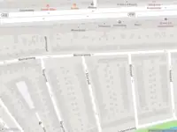 Ambulance met grote spoed naar de Eiberpad in Rotterdam