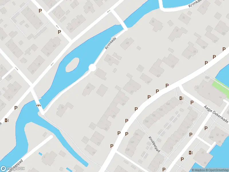 Ambulance met grote spoed naar de Multatulilaan in Voorschoten