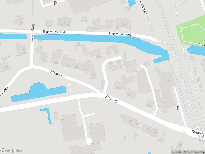 Ambulance met grote spoed naar de Kleiweg in Rotterdam