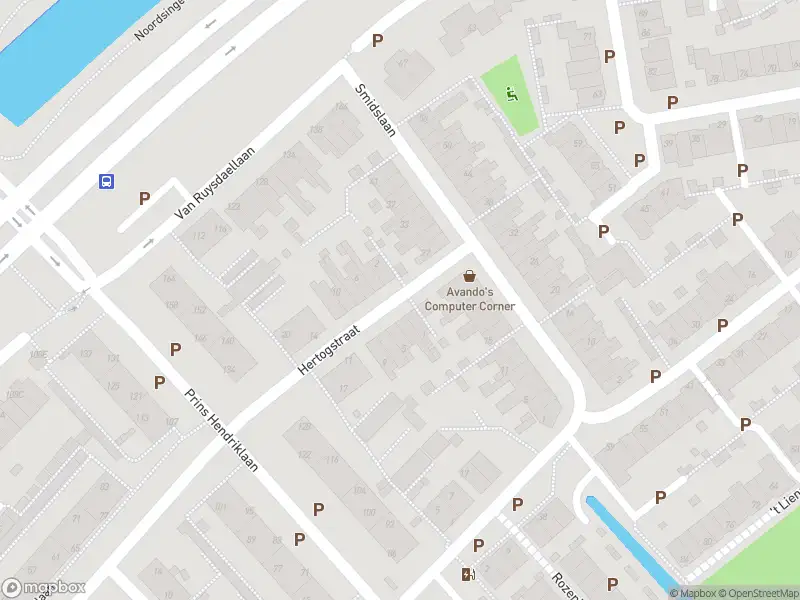 Ambulance met grote spoed naar de Hertogstraat in Leidschendam