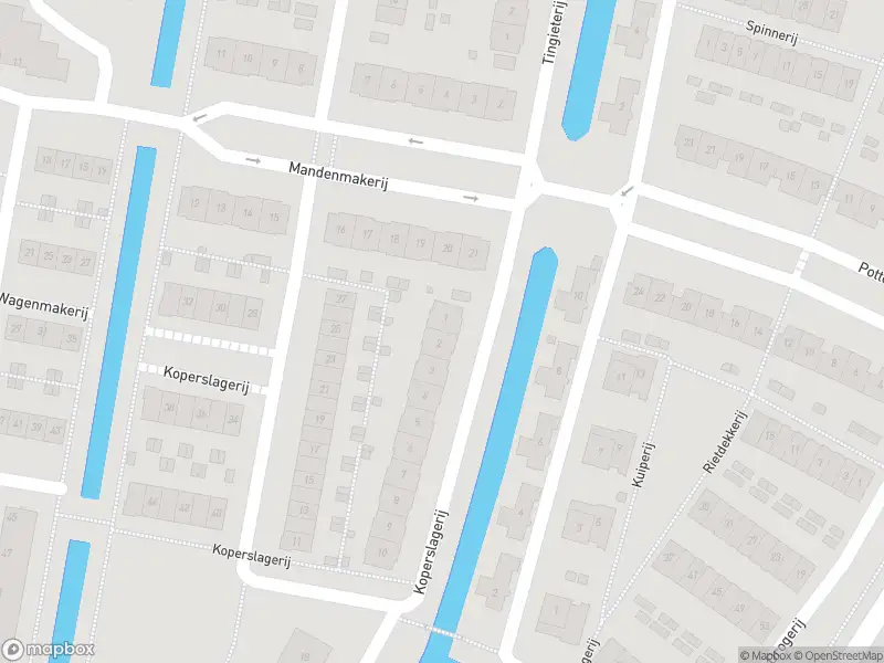 Ambulance met gepaste spoed naar de Koperslagerij in Barendrecht