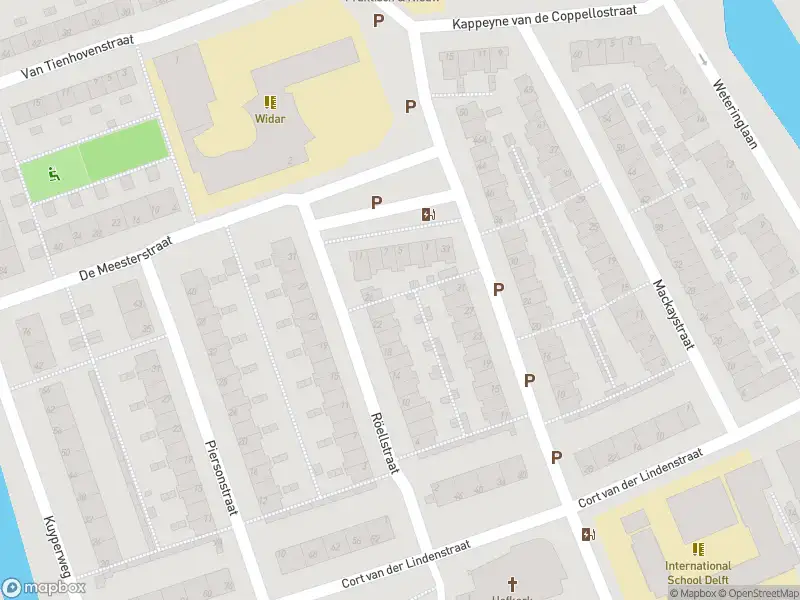 Ambulance met gepaste spoed naar de Kuyperweg in Delft