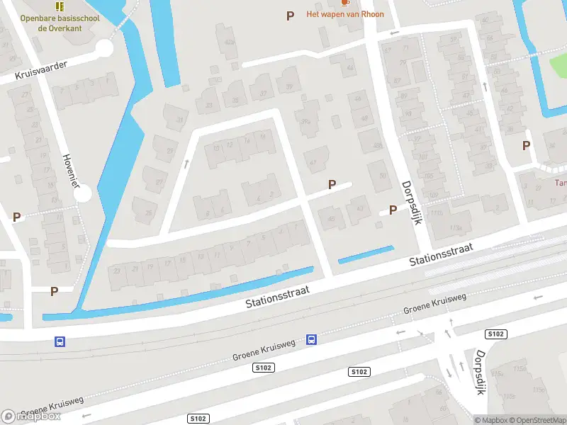 Ambulance met grote spoed naar de Adriana van Roonhof in Rhoon