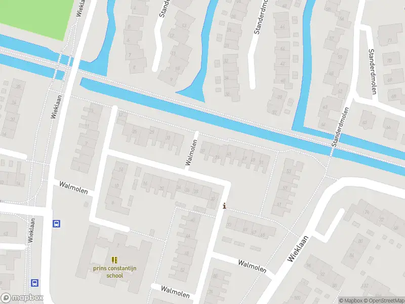 Ambulance met grote spoed naar de Walmolen in Papendrecht