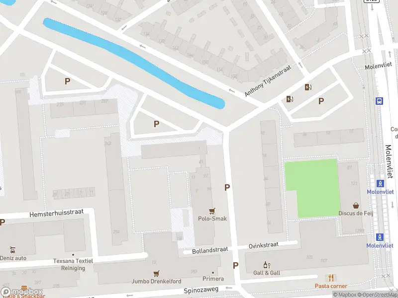 Ambulance met grote spoed naar de Heymansstraat in Rotterdam