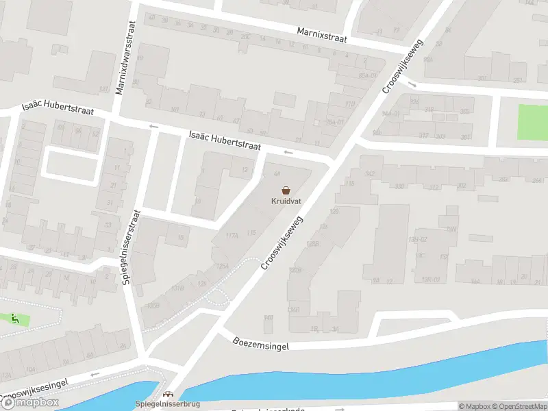 Ambulance met grote spoed naar de Crooswijkseweg in Rotterdam