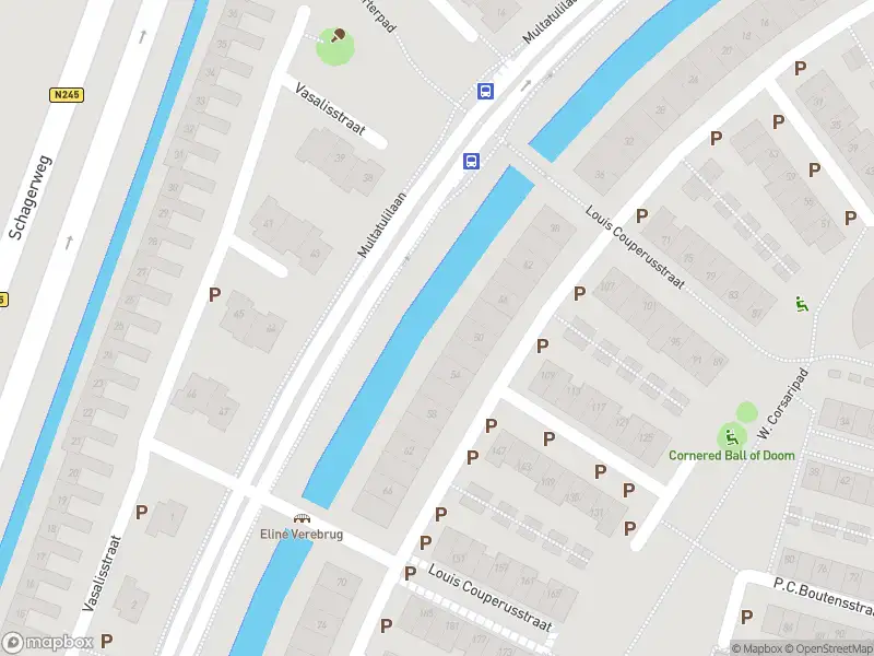 Ambulance naar de Multatulilaan in Alkmaar vanwege ongeval met letsel