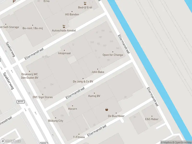 Brandweer met grote spoed naar de Ellermanstraat in Amsterdam-Duivendrecht