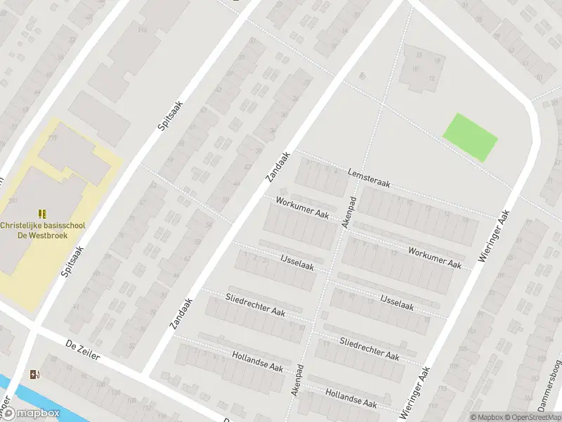 Ambulance met grote spoed naar de Workumer Aak in Velserbroek