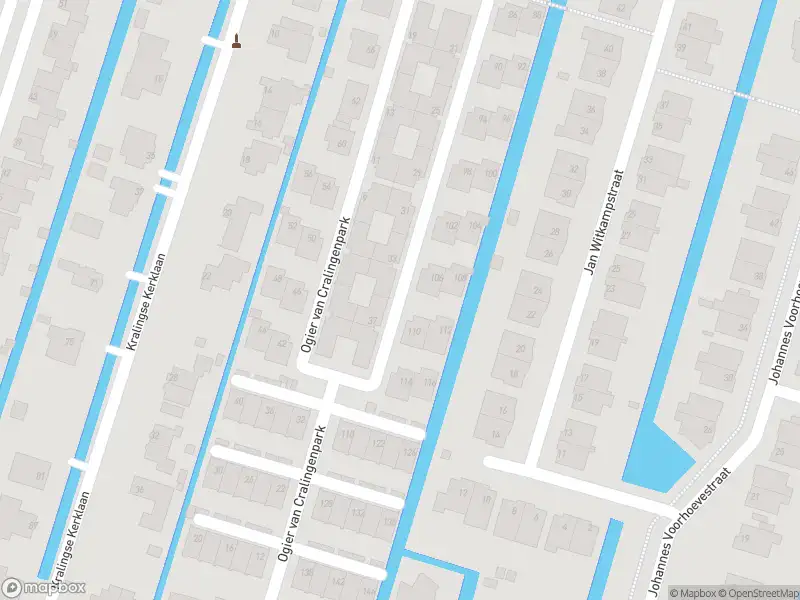 Ambulance met gepaste spoed naar de Ogier van Cralingenpark in Rotterdam