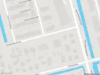 Ambulance met gepaste spoed naar de Lena Blok-Woutsstraat in Rotterdam