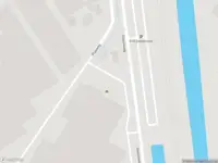 Brandweer met gepaste spoed naar de Stationsweg in Zaltbommel vanwege afgaan automatisch brandalarm