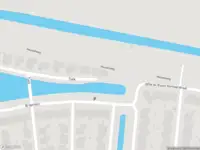 Ambulance met grote spoed naar de Tjalk in Alphen aan den Rijn