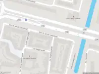 Ambulance met grote spoed naar de Dom H. van der Laanstraat in Amsterdam