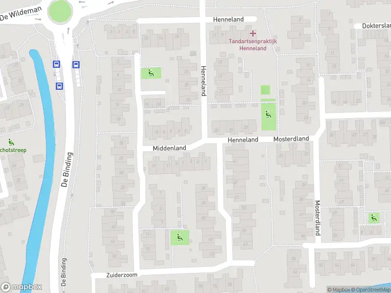 Ambulance met grote spoed naar de Middenland in Koog aan de Zaan