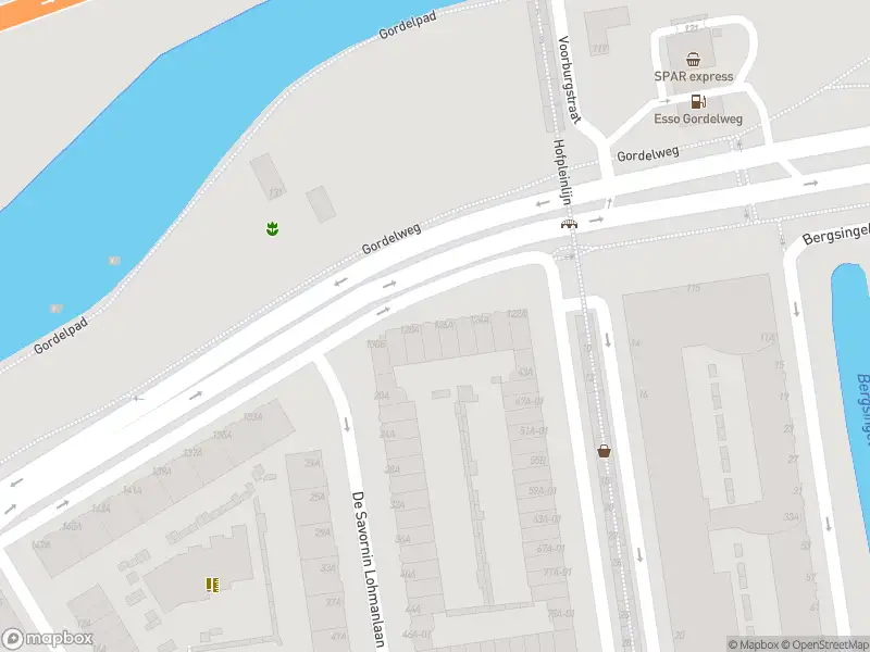 Ambulance met gepaste spoed naar de Gordelweg in Rotterdam