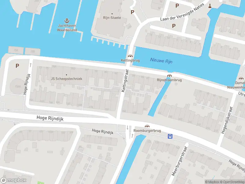 Ambulance met gepaste spoed naar de Kettingstraat in Leiden