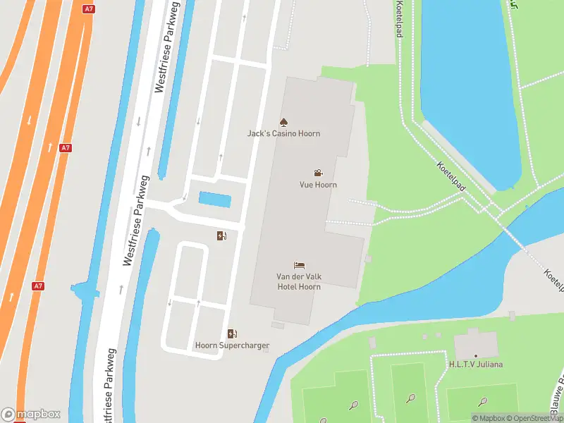 Ambulance met gepaste spoed naar de Westfriese Parkweg in Hoorn