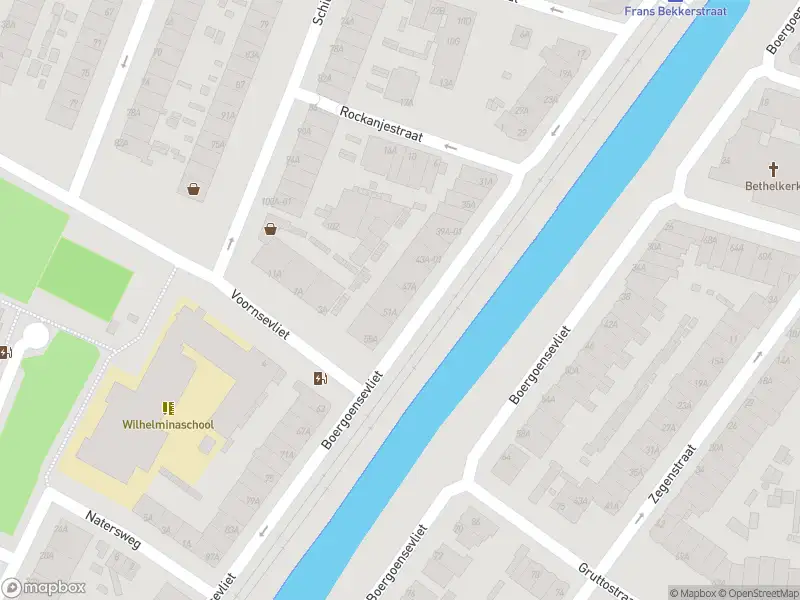 Ambulance met gepaste spoed naar de Boergoensevliet in Rotterdam