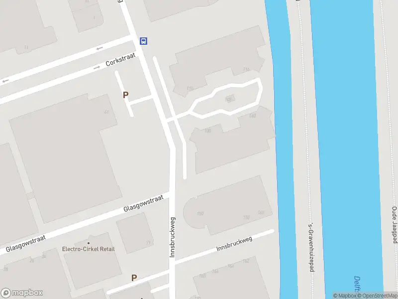 Ambulance met grote spoed naar de Innsbruckweg in Rotterdam