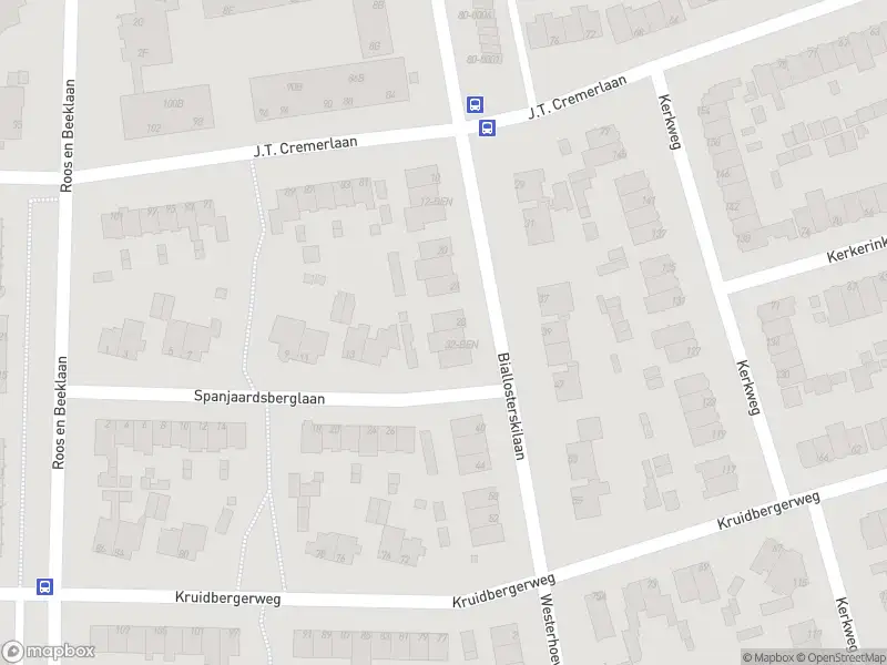 Ambulance met grote spoed naar de Kerkweg in Santpoort-Noord