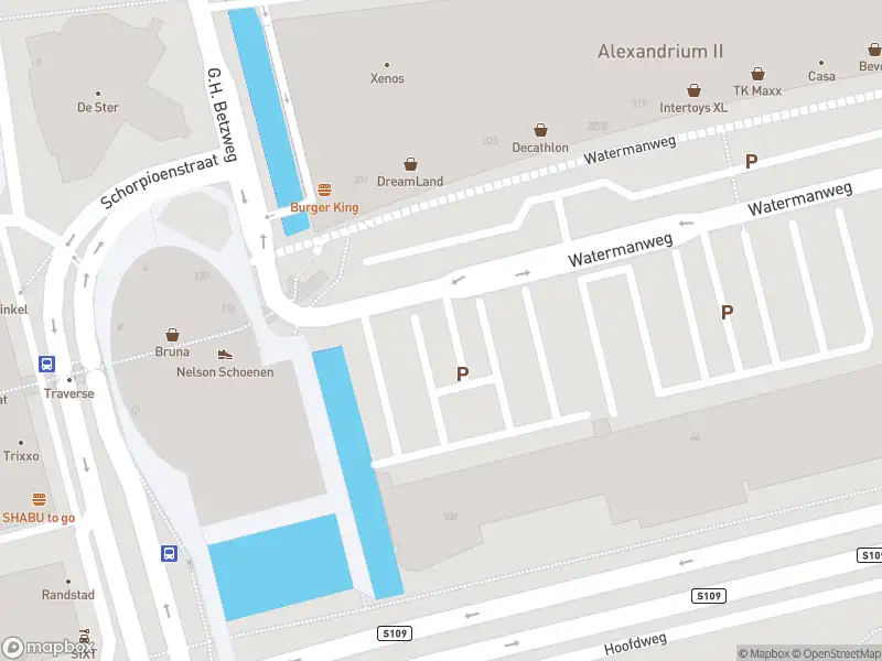 Ambulance met grote spoed naar de Schorpioenstraat in Rotterdam